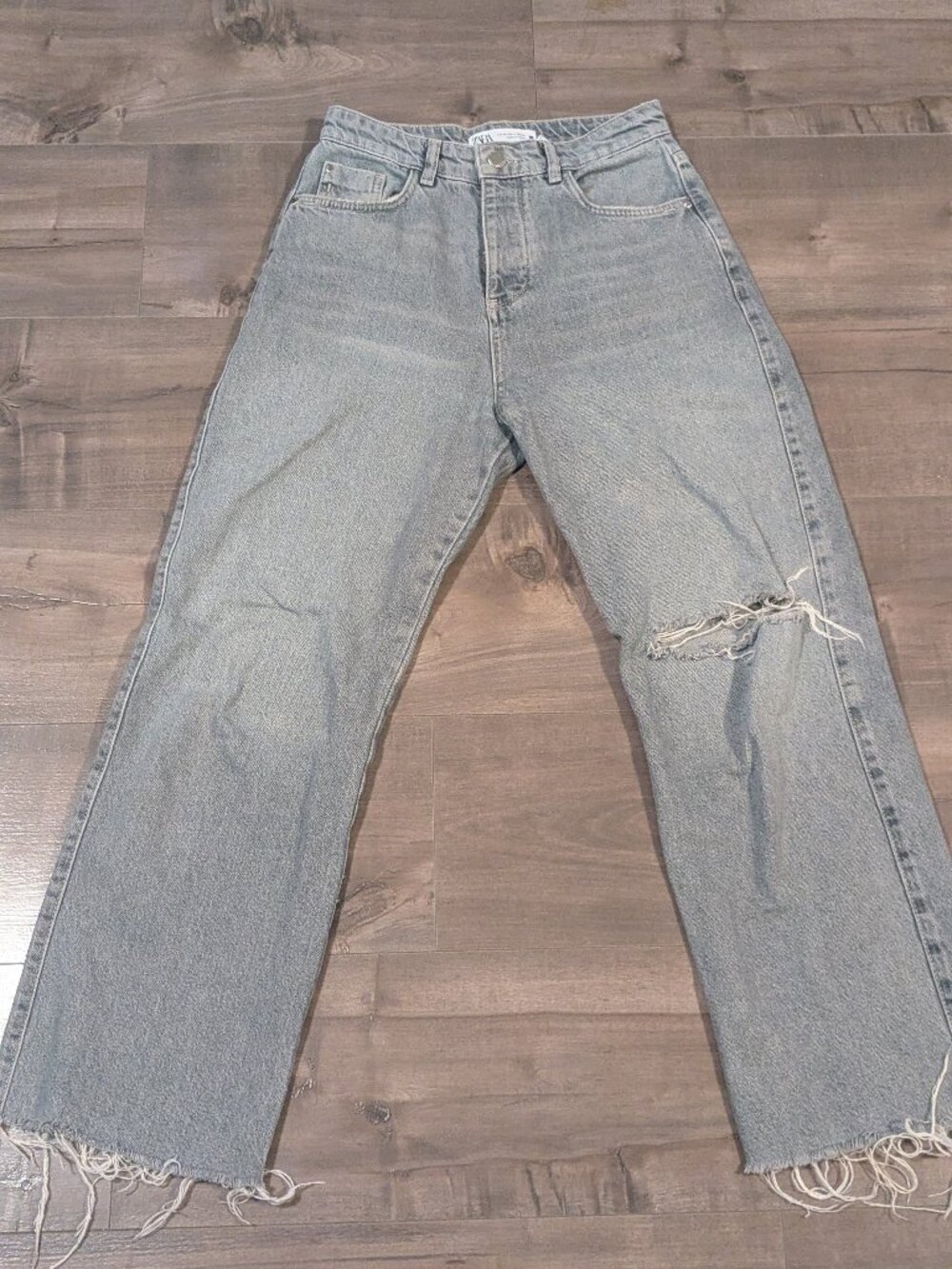 Zara High Rise Wideleg Jeans with Rip - Picture 8 of 16